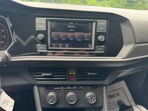 Used 2019 Volkswagen Jetta S w/ Driver Assistance Package FWD image 16