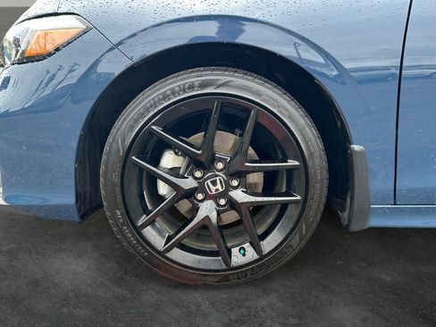 Used 2025 Honda Civic Sport Touring image 4