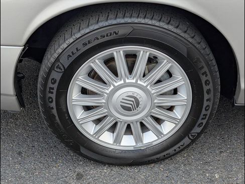 Used 2010 Mercury Grand Marquis LS image 26