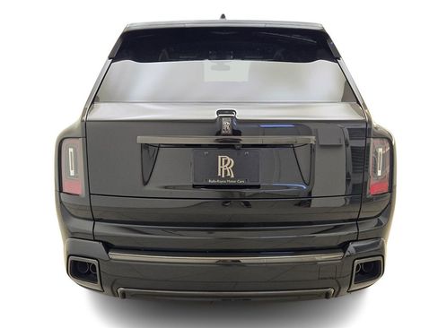 New 2026 Rolls-Royce Cullinan Black Badge image 9