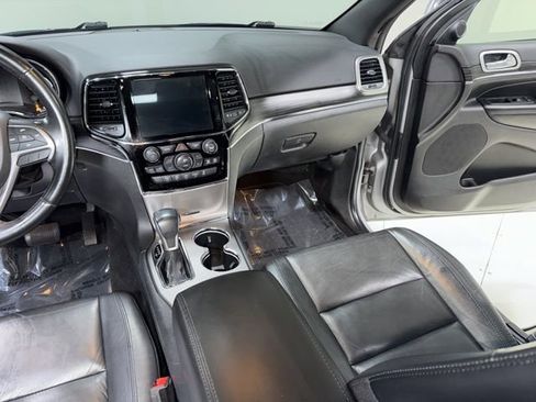Used 2019 Jeep Grand Cherokee Limited AWD/4WD image 26