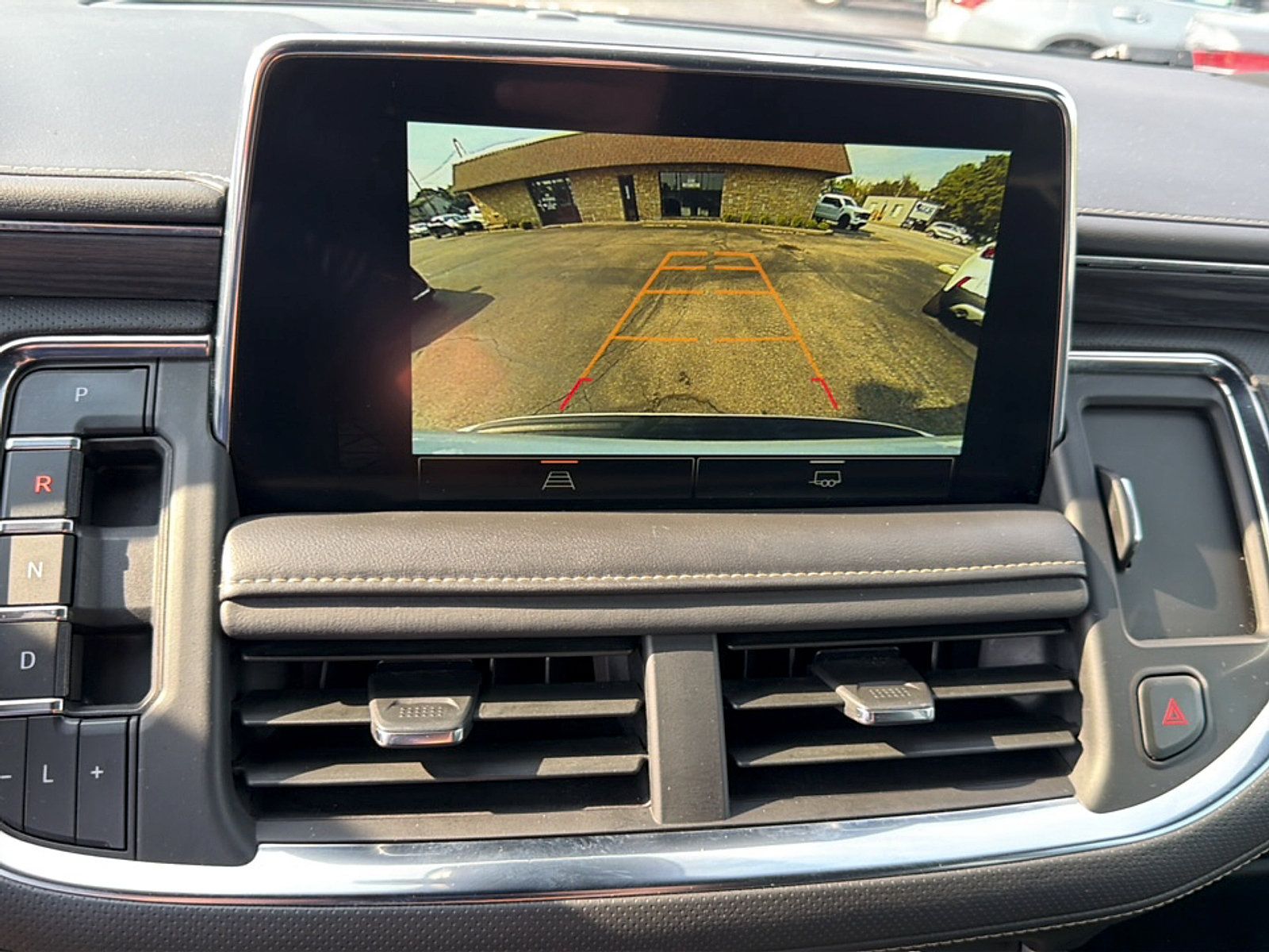 Used 2024 GMC Yukon SLT AWD/4WD image 22
