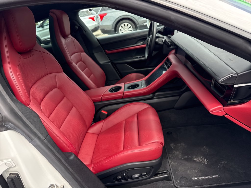 Used 2021 Porsche Taycan RWD image 26