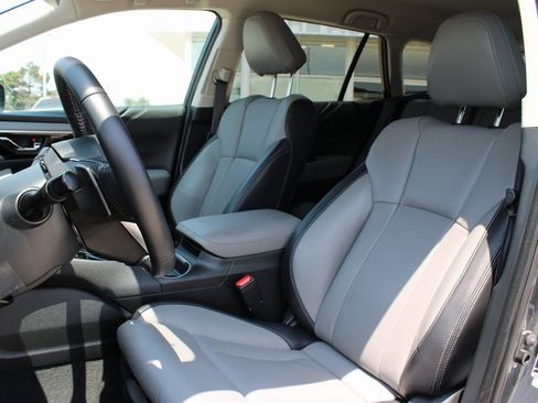 Certified 2023 Subaru Outback Limited image 10