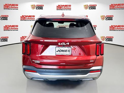 Used 2025 Kia Sorento S AWD/4WD image 15