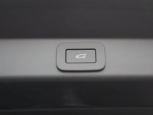 New 2026 Land Rover Range Rover Sport Dynamic SE AWD/4WD image 16