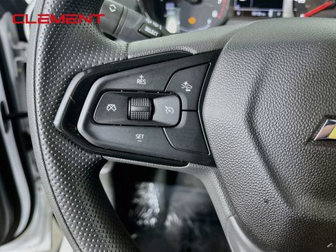 Used 2024 Chevrolet Trax LS w/ Driver Confidence Package FWD image 15