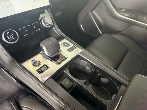 Used 2025 Jaguar F-PACE R-Dynamic S image 21