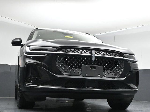 Certified 2026 Lincoln Nautilus Reserve w/ Jet Appearance Package AWD/4WD image 38
