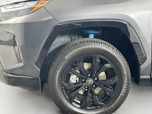 Used 2023 Toyota RAV4 XSE AWD/4WD image 12
