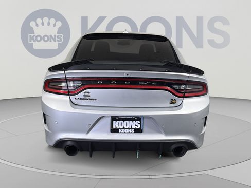 Used 2022 Dodge Charger Scat Pack RWD image 5