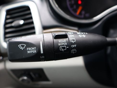 Used 2018 Jeep Grand Cherokee Summit image 32