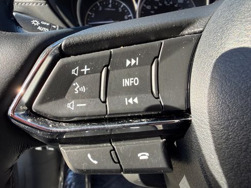 Used 2018 MAZDA CX-5 Touring image 15