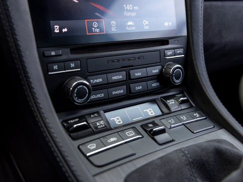 Certified 2018 Porsche 718 Cayman GTS image 35