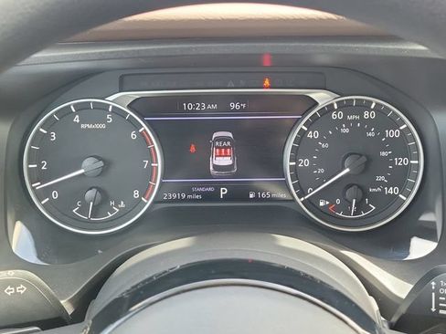 Used 2023 Nissan Rogue SV FWD image 23