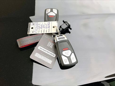 Used 2023 Audi Q5 2.0T Premium w/ Convenience Package image 15