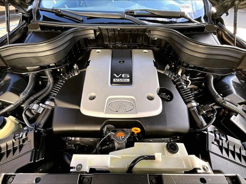 Used 2015 INFINITI QX50 Journey w/ Premium Package image 9