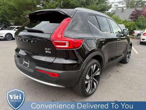 Certified 2023 Volvo XC40 B5 Ultimate w/ Protection Package Premier AWD/4WD image 8