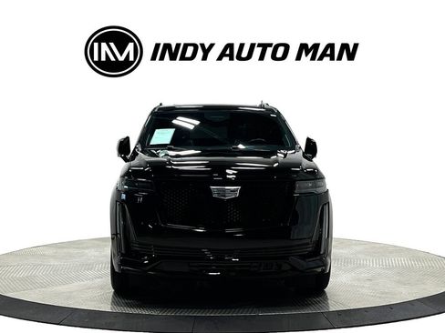 Used 2024 Cadillac Escalade Sport w/ LPO, ONYX Package AWD/4WD image 10