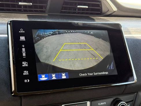 Used 2021 Honda Clarity Touring image 9