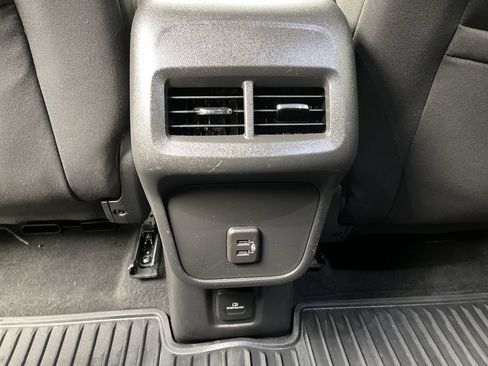Used 2020 Chevrolet Equinox LT FWD image 12