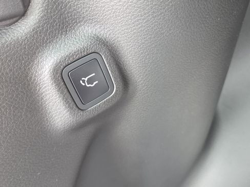 New 2026 Jeep Compass Limited image 11