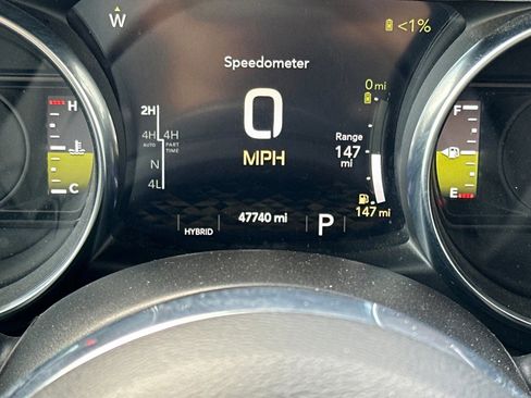 Used 2023 Jeep Wrangler Sahara image 26