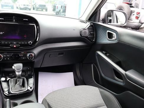 Used 2023 Kia Soul EX FWD image 24