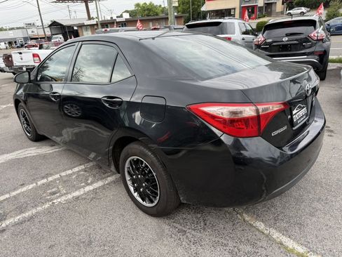 Used 2017 Toyota Corolla L FWD image 7