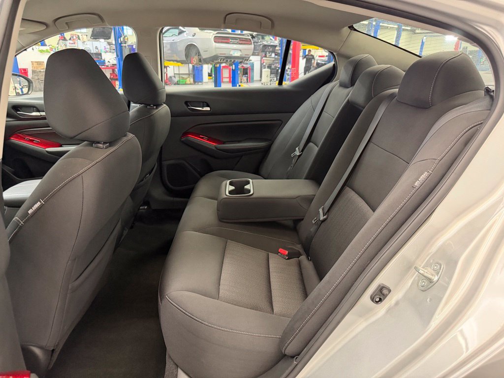 Used 2021 Nissan Altima 2.5 SV FWD image 13