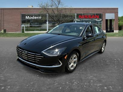 Used 2023 Hyundai Sonata SE w/ Preferred Accessory Package