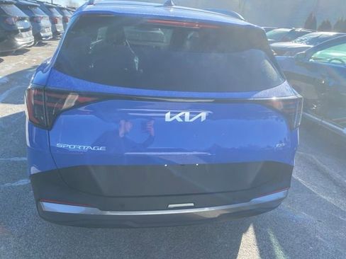 New 2026 Kia Sportage EX image 4