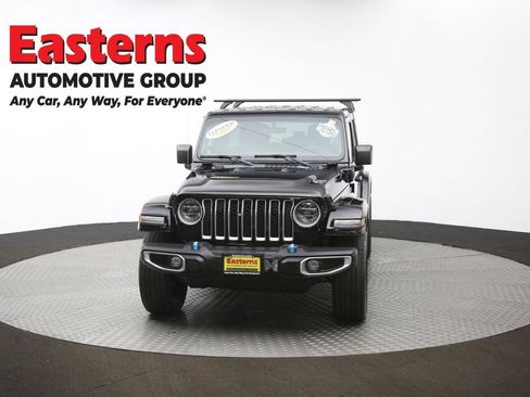 Used 2022 Jeep Wrangler Unlimited Sahara AWD/4WD image 51