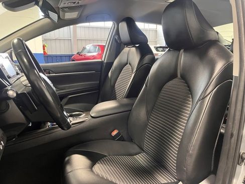 Used 2022 Toyota Camry SE image 22