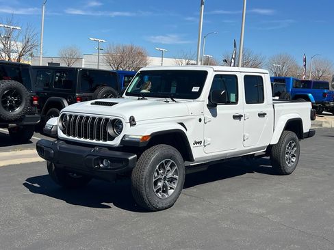 New 2026 Jeep Gladiator Sport AWD/4WD image 2