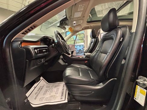 Used 2020 Lincoln Aviator Reserve w/ Equipment Group 201A image 61