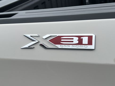 New 2026 GMC Sierra 1500 Pro w/ Graphite Edition image 9