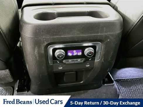 Used 2022 GMC Yukon XL Denali w/ Advanced Technology Package AWD/4WD image 35