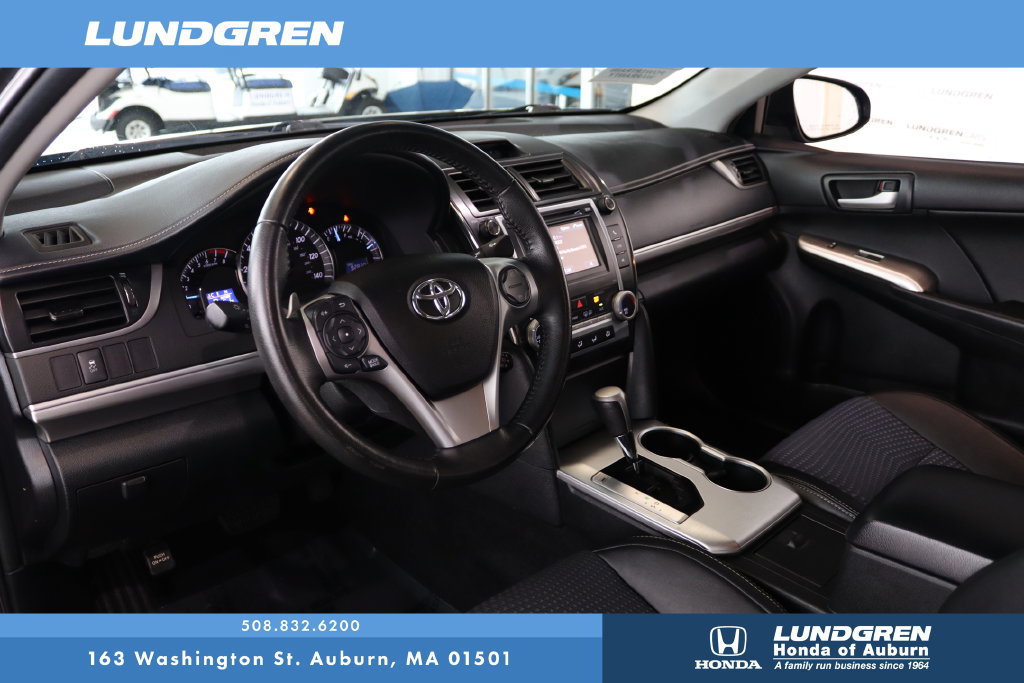 Used 2014 Toyota Camry SE FWD image 8