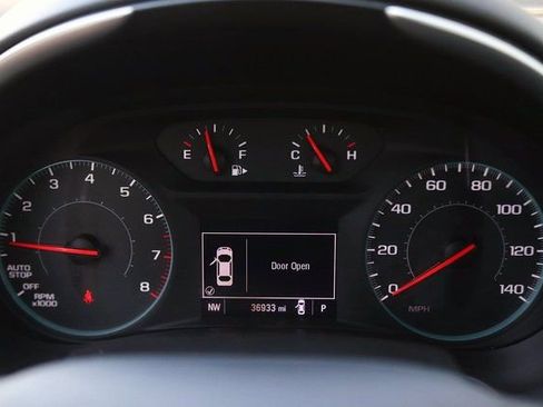 Used 2023 Chevrolet Malibu LT image 18