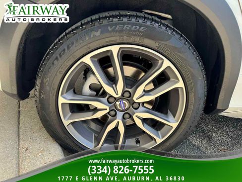 Used 2018 Volvo V60 T5 Cross Country AWD/4WD image 34