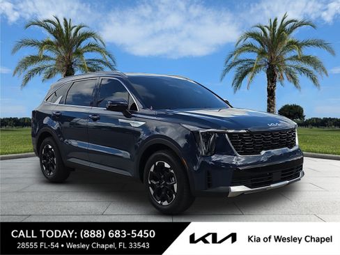 Certified 2025 Kia Sorento S FWD image 1