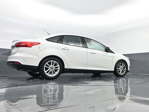 Used 2017 Ford Focus SE image 22