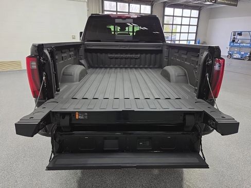 Used 2024 GMC Sierra 2500 Denali Ultimate AWD/4WD image 41