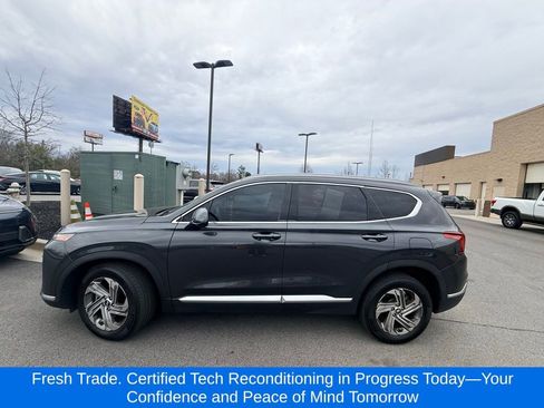Used 2021 Hyundai Santa Fe SEL image 2