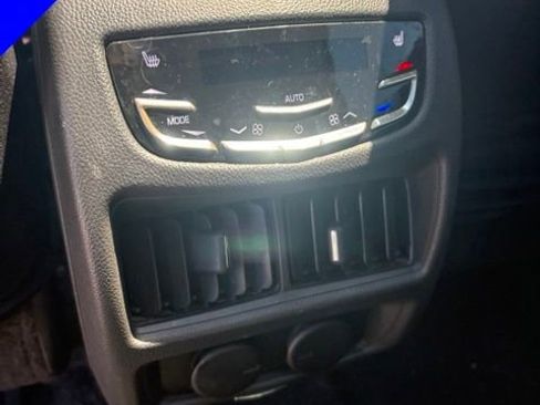 Used 2014 Cadillac SRX Premium AWD/4WD image 27