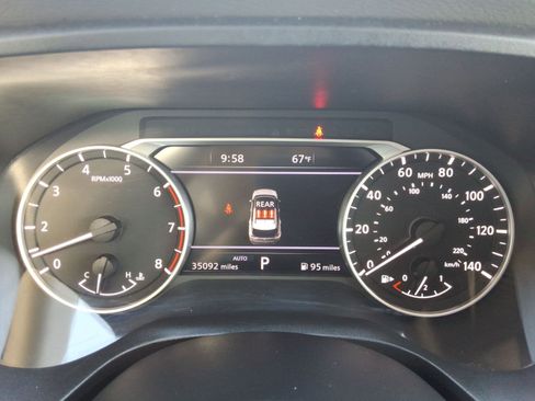 Used 2023 Nissan Rogue SL w/ SL Premium Package image 15