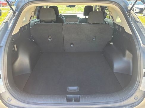 Used 2025 Kia Sportage LX FWD image 31