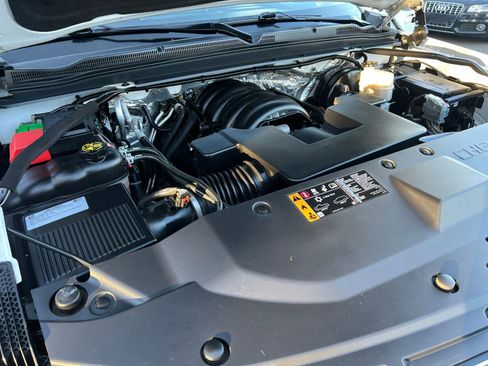 Used 2017 Chevrolet Tahoe LT AWD/4WD image 13
