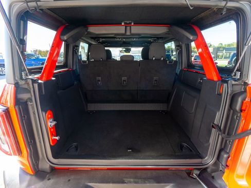 Used 2023 Ford Bronco Wildtrak image 34